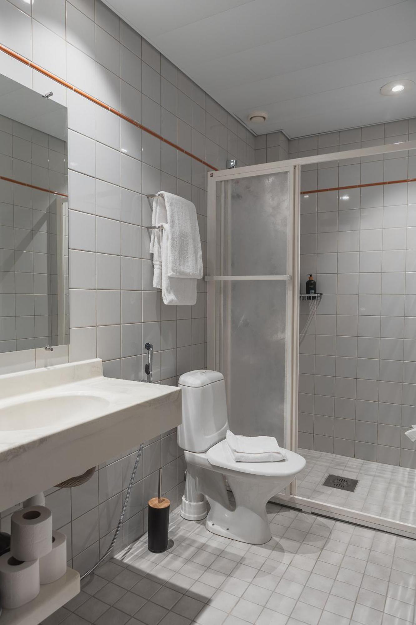 Ineon Hotel Turku Extérieur photo