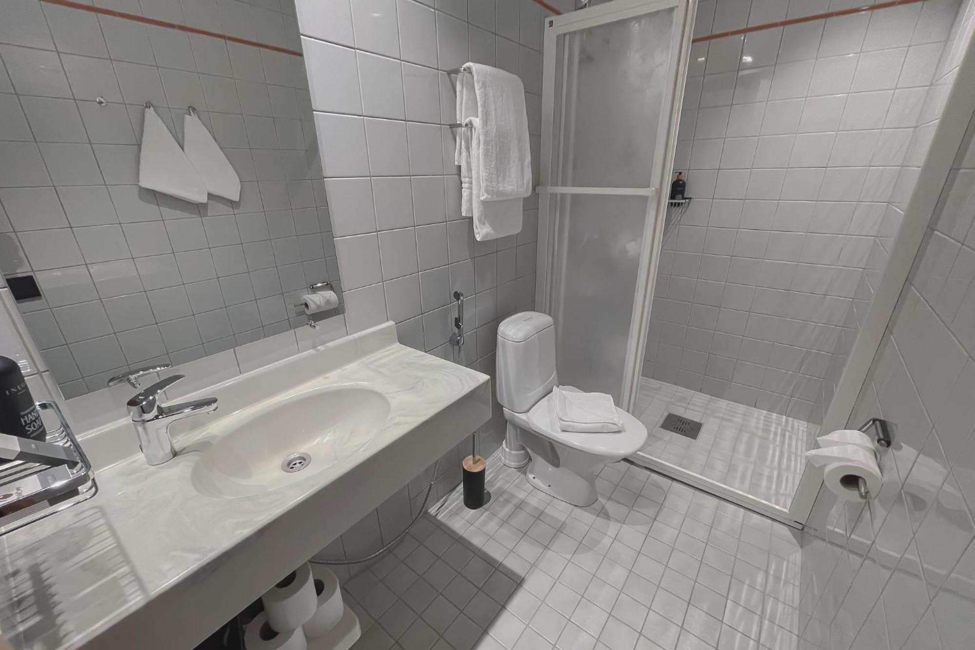 Ineon Hotel Turku Extérieur photo